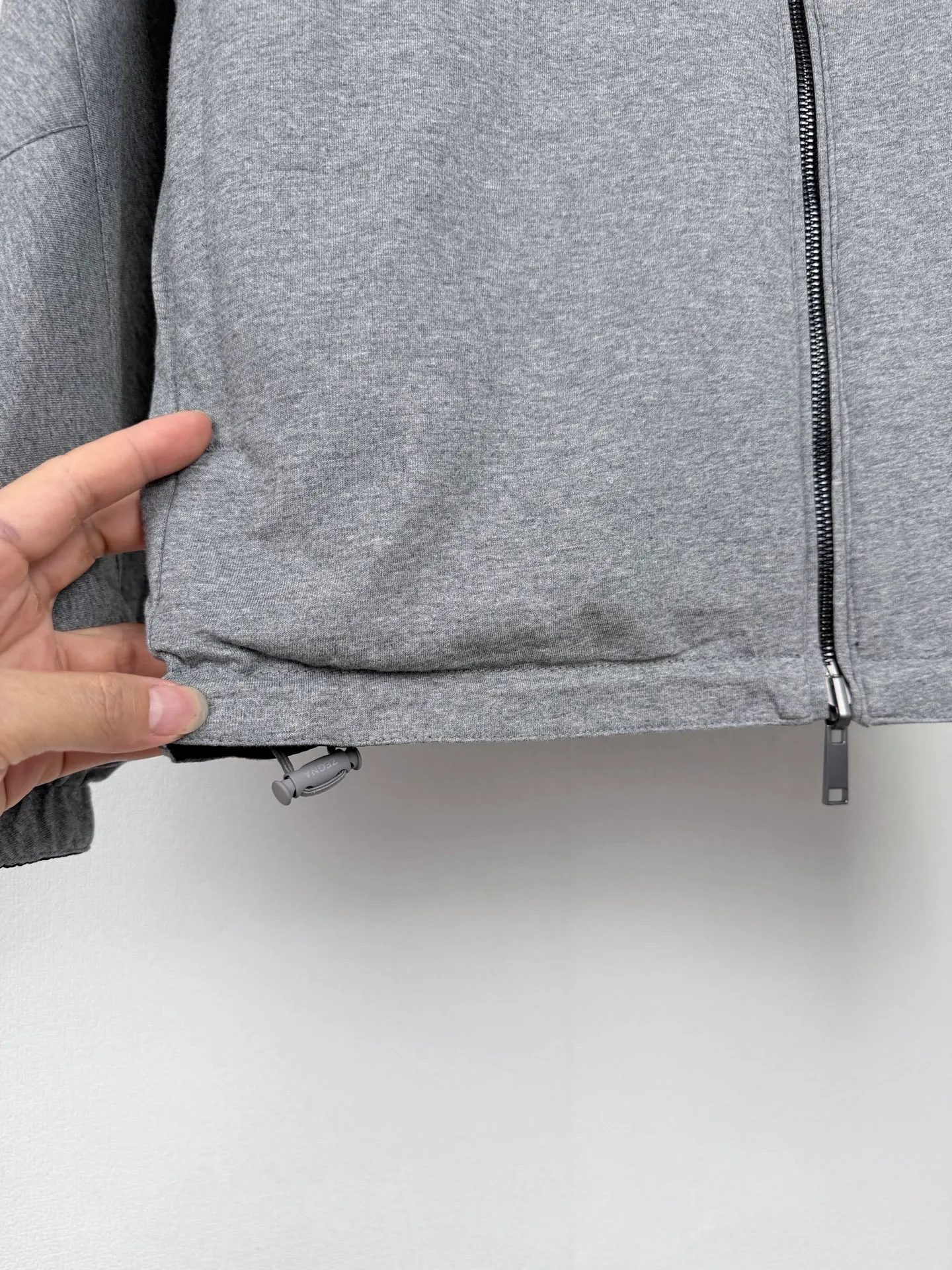 ZEGNA/ Brezza ： 100% ， Wear-Resistant 。 ， ， ， ， 。 Rebound ， ， ， 。 ， ， 。 ， ， 。 ， ， ， ， ， ， 。 ： LOGO， ， 、 、 。 ， ， 。 ， ， ， ， ±0.1mm ， 。 ： Size：46 48 50 52